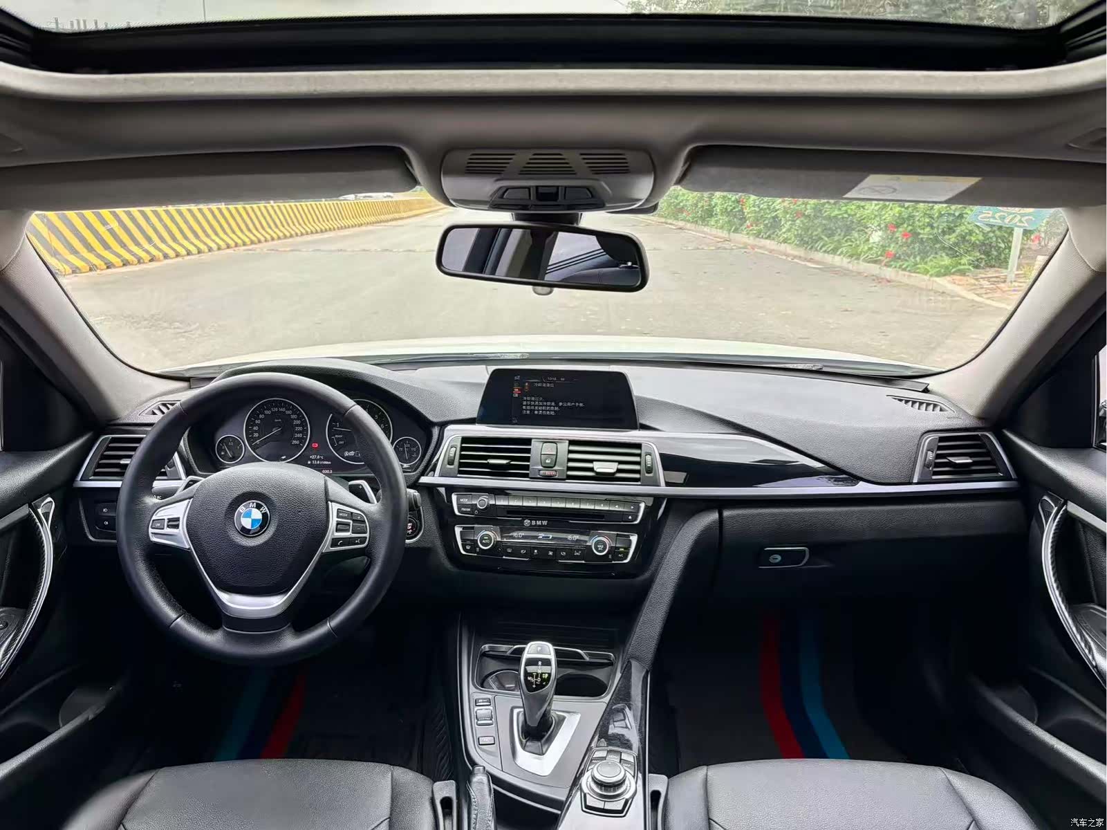 BMW 3 Series, 2017 все фото
