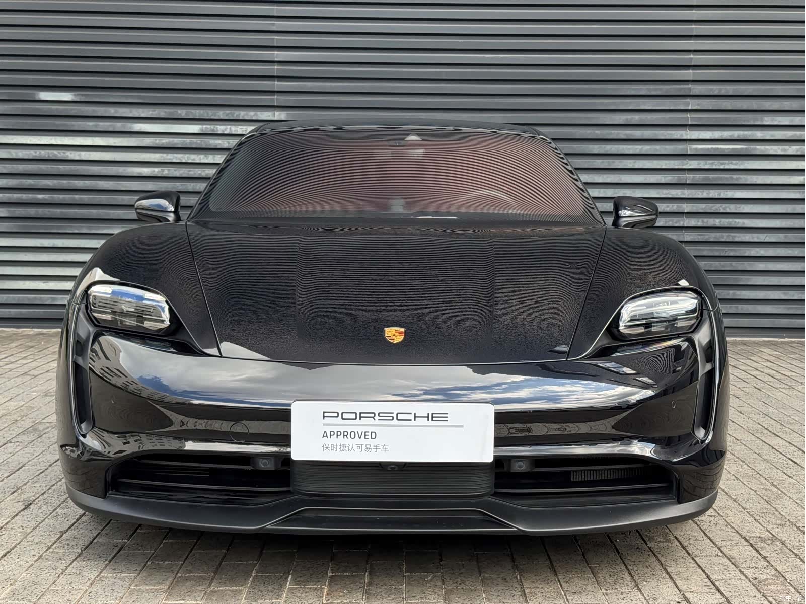 Porsche Taycan, 2022 2