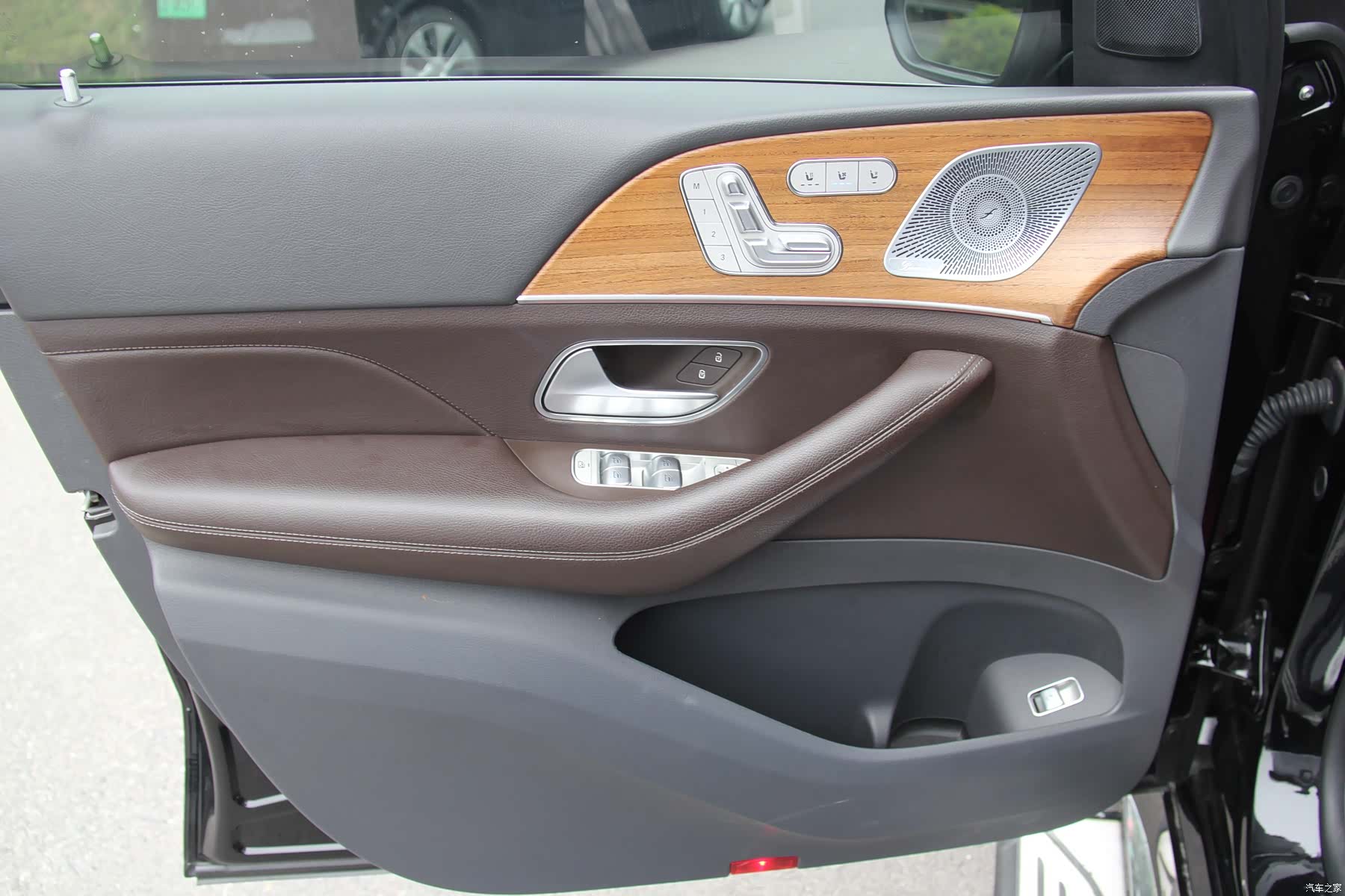 Mercedes-Benz GLS, 2020 10