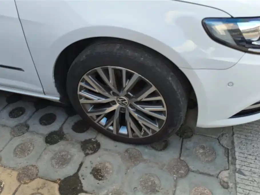 Volkswagen CC