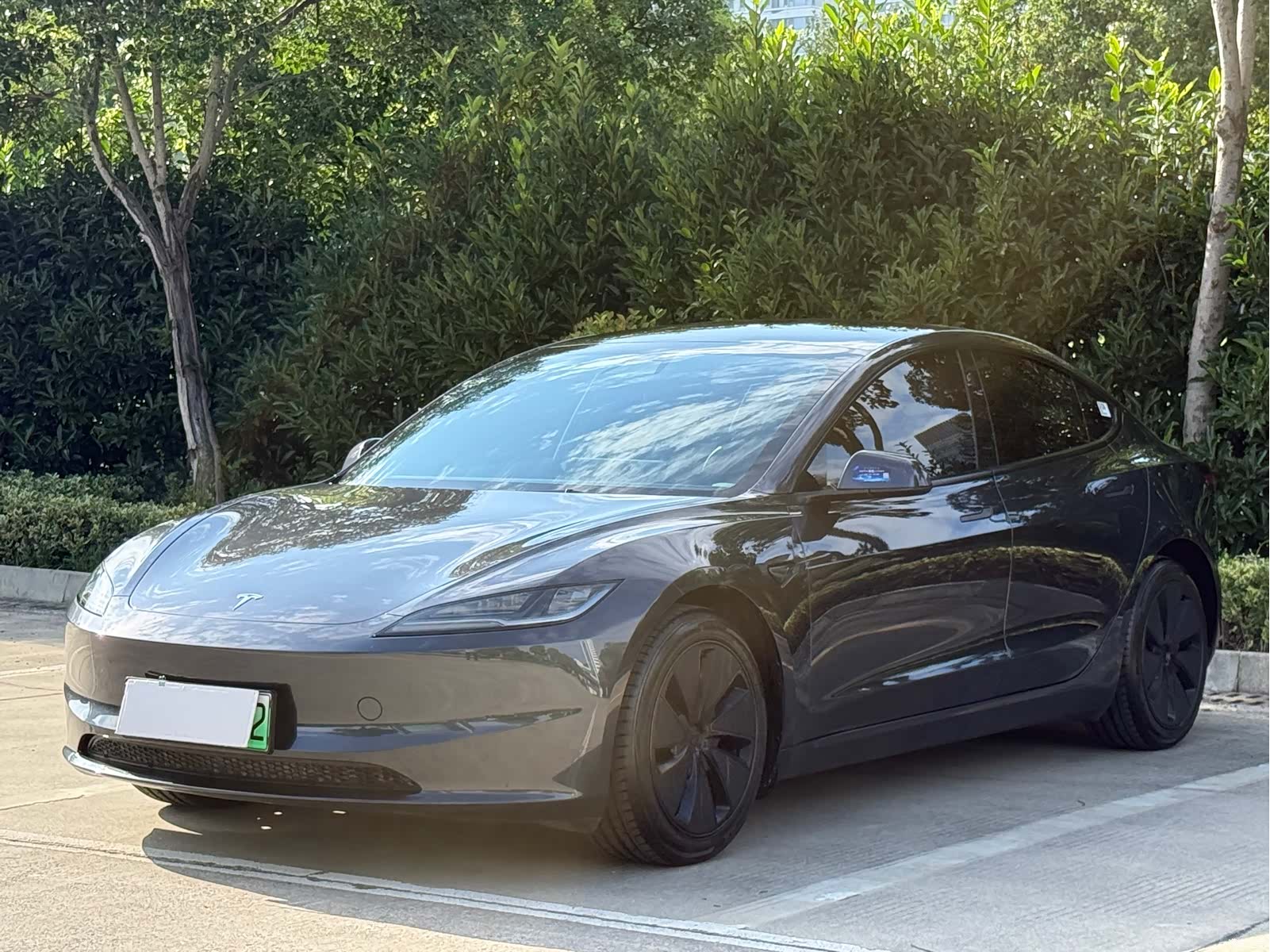 Tesla Model 3, 2025 1