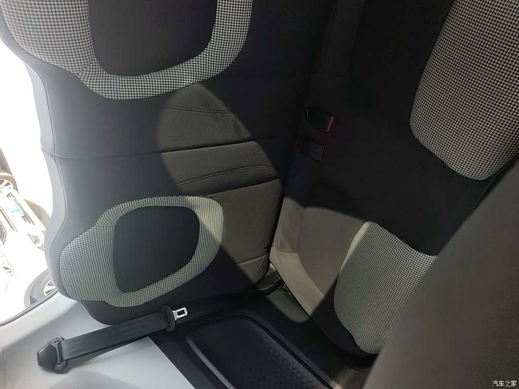 Wuling MINIEV, 2025 13