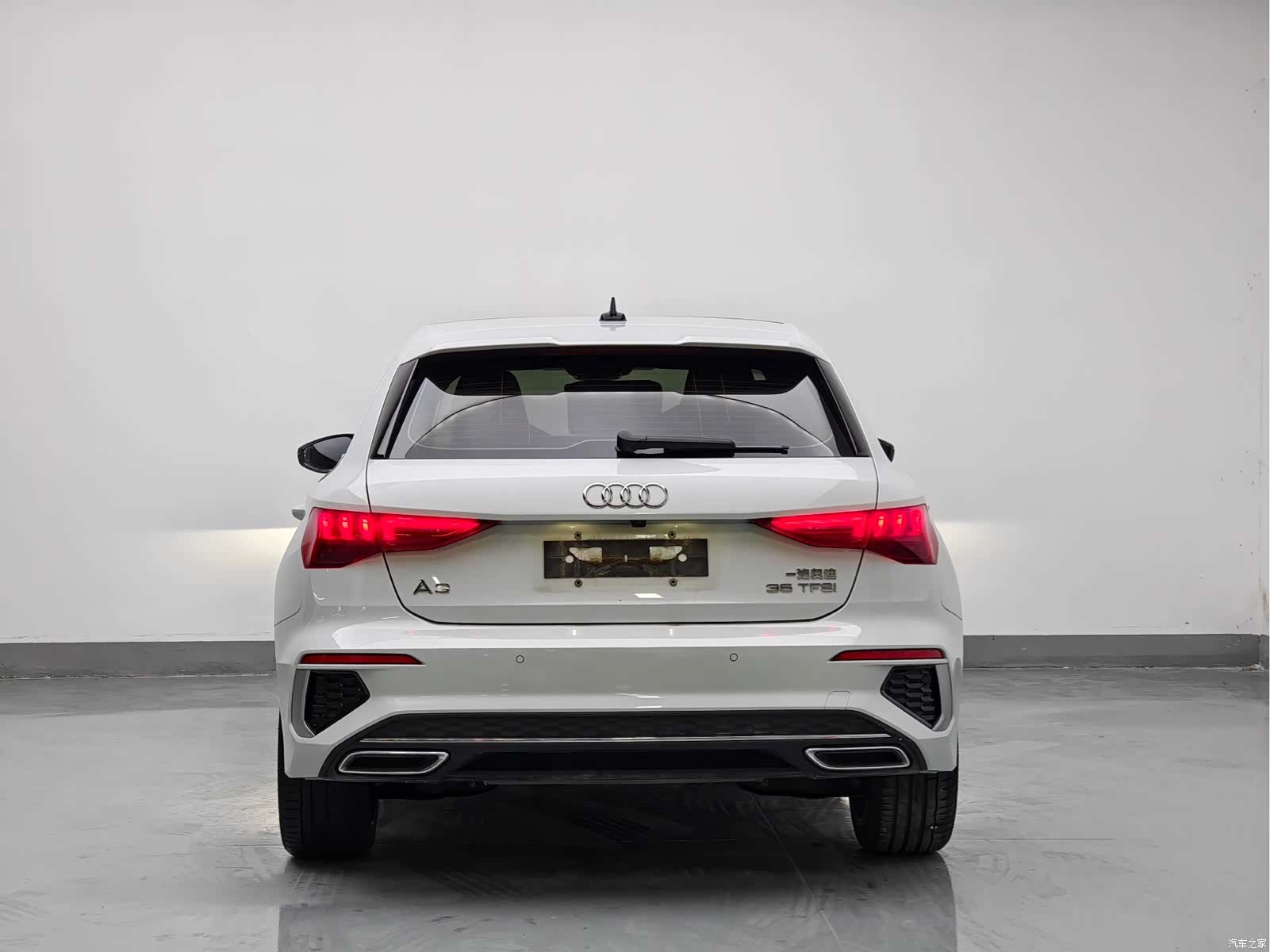 Audi A3, 2023 все фото