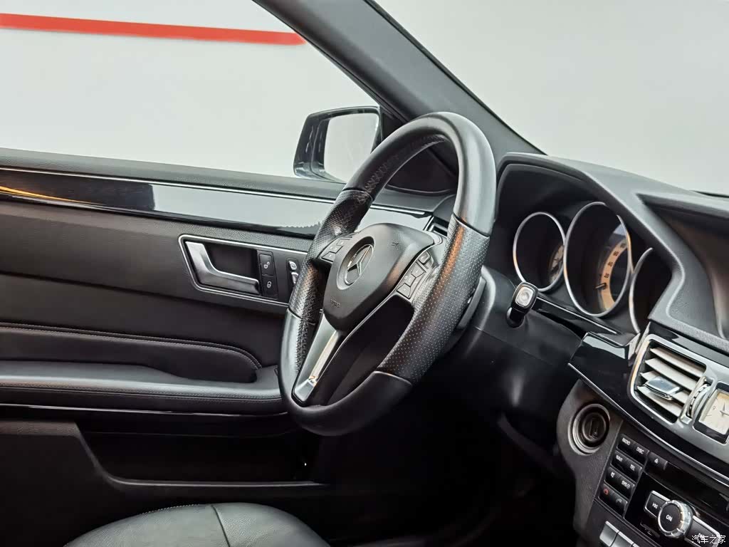 Mercedes-Benz E-Class, 2014 22