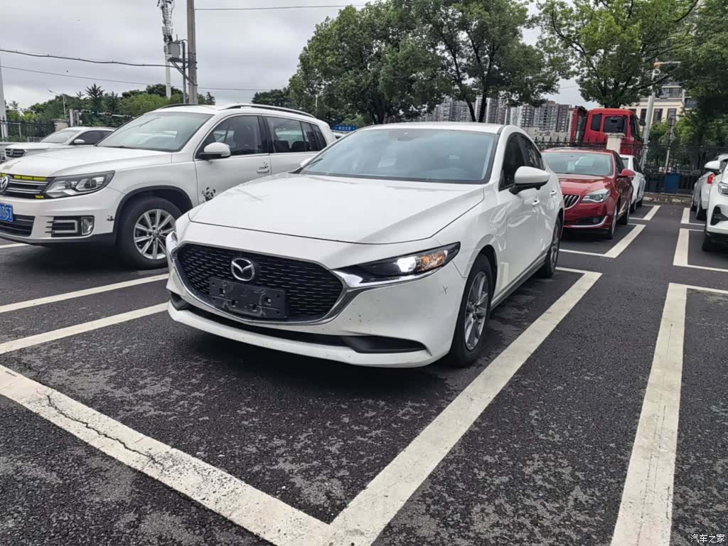 Mazda Mazda3, 2023 2