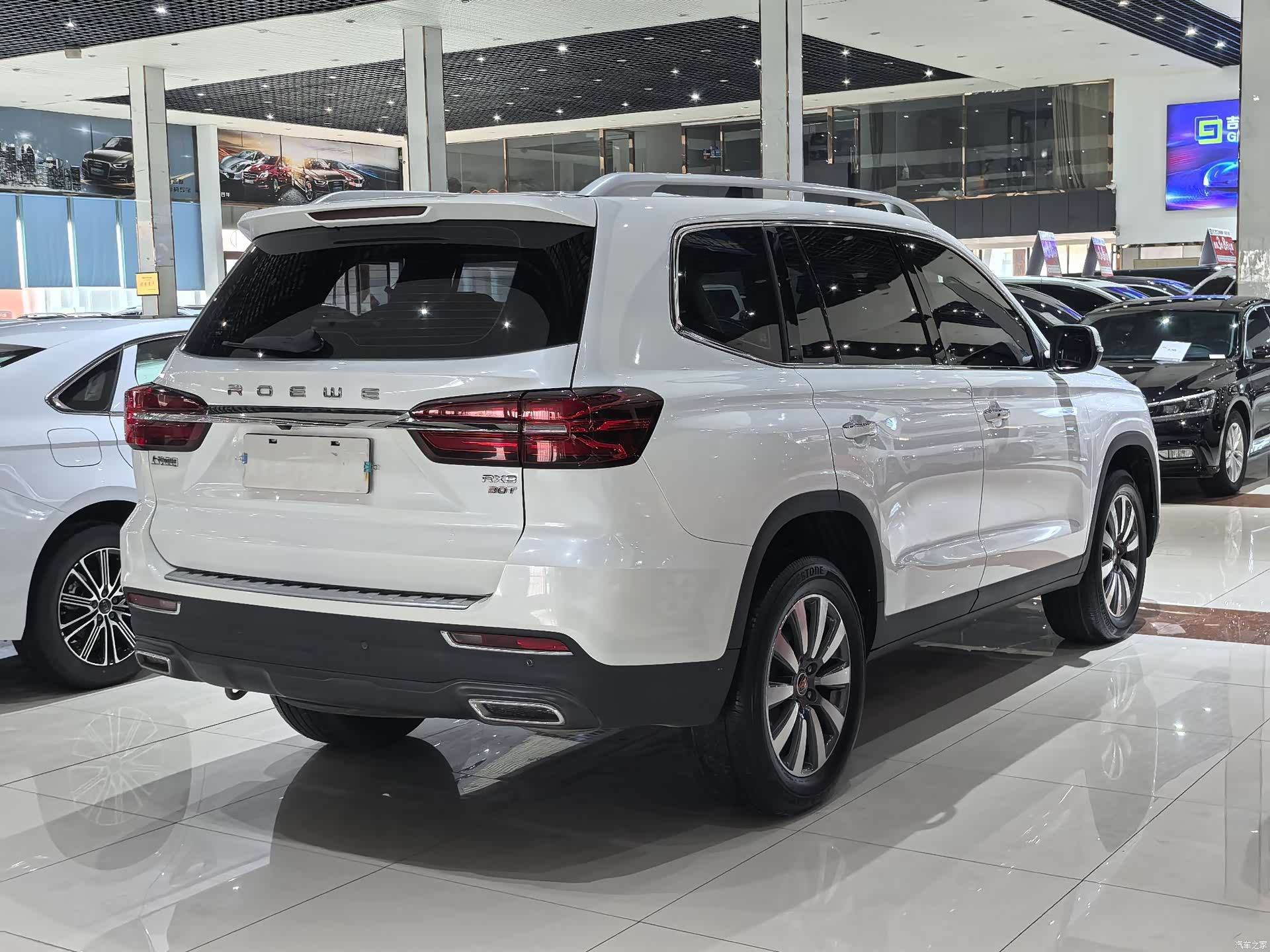 Roewe RX8, 2023 19