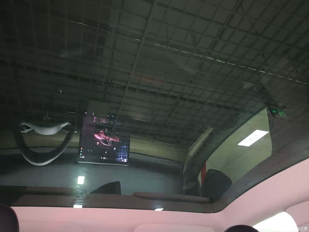 Tesla Model Y, 2023 18