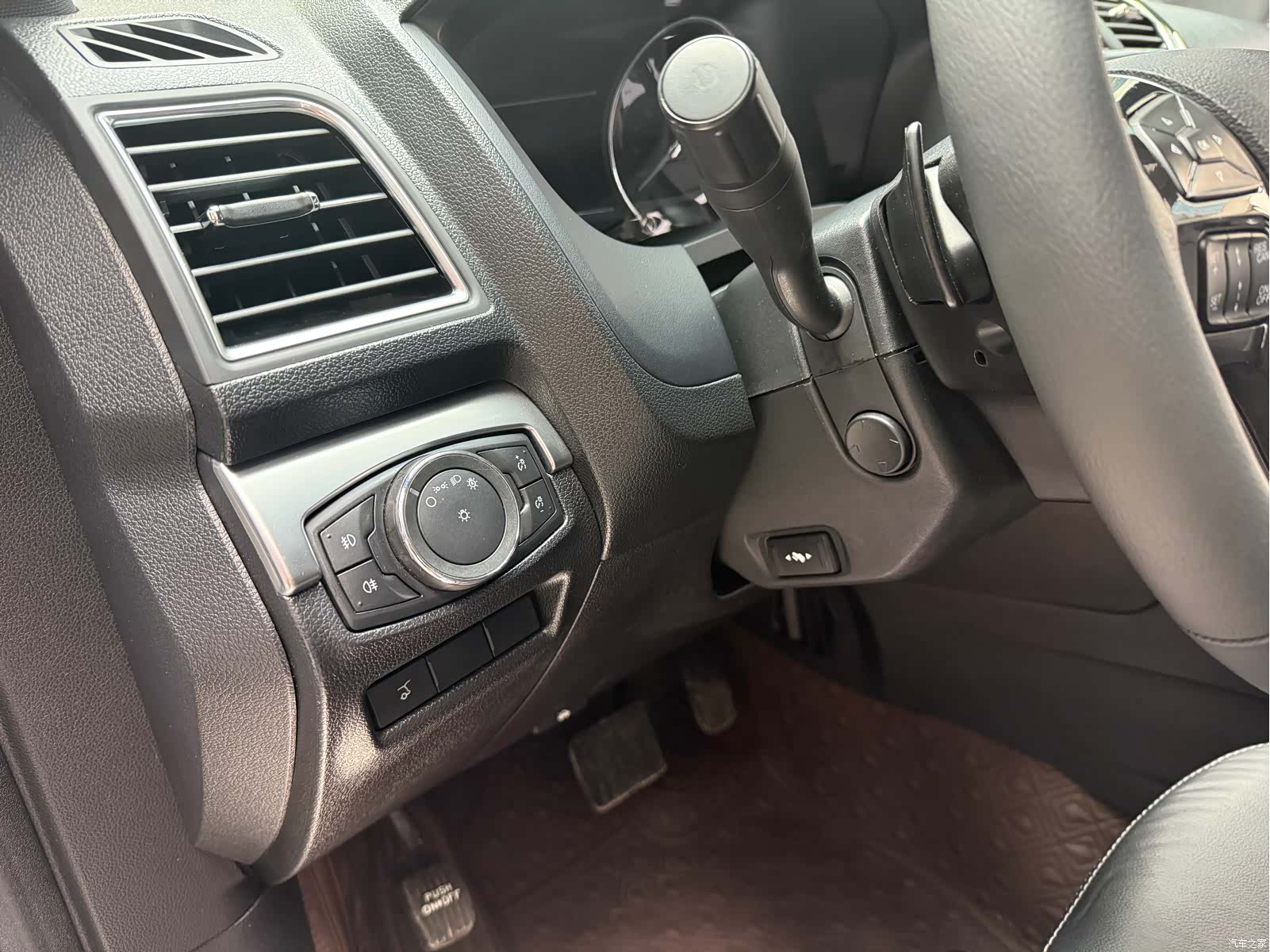 Ford Explorer, 2018 13