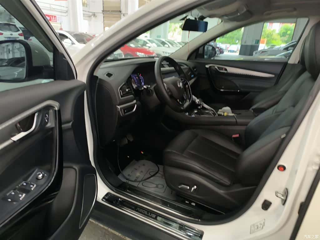 DongFeng AX7, 2019 16