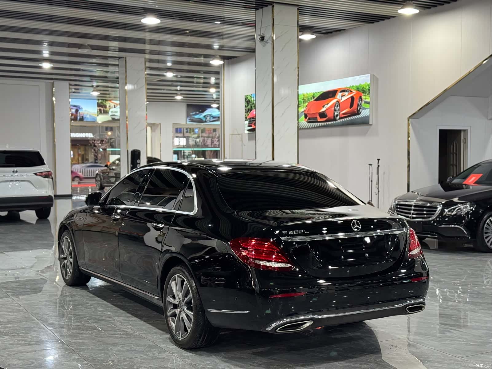 Mercedes-Benz E-Class, 2019 15