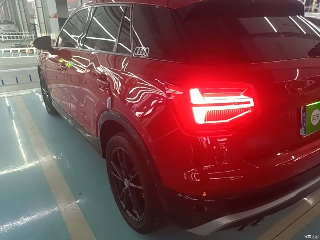 Audi Q2L, 2020 все фото