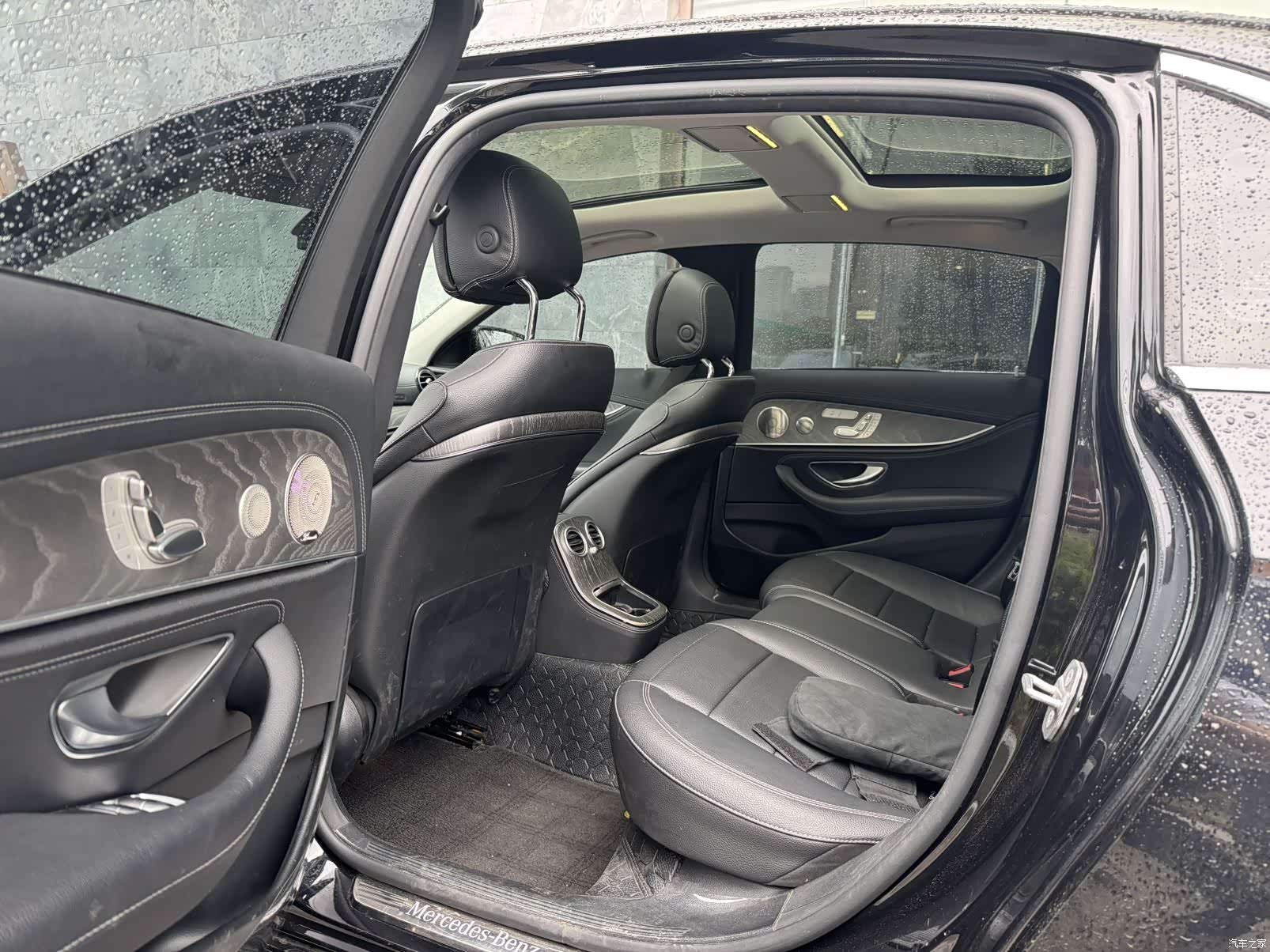 Mercedes-Benz E-Class, 2023 8