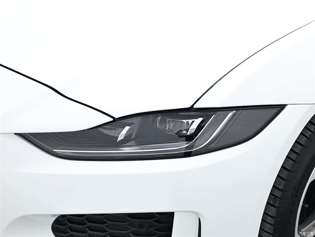 Land Rover XEL, 2025 18