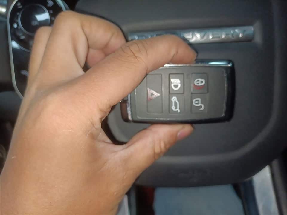 Land Rover Discover sports