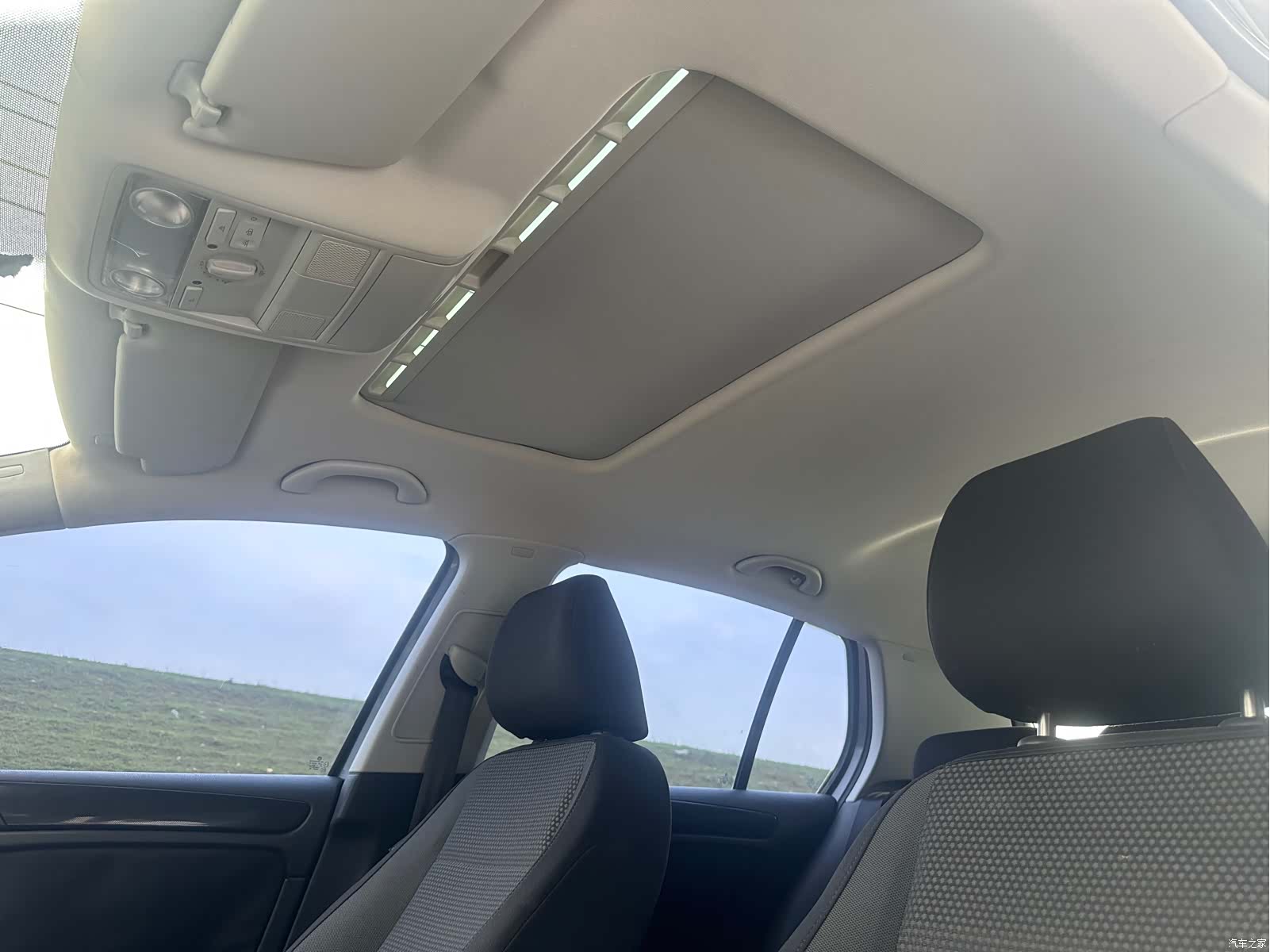 Volkswagen Golf, 2011 все фото