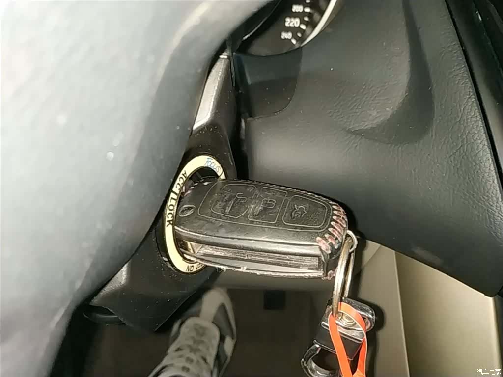 Ford Focus, 2015 9