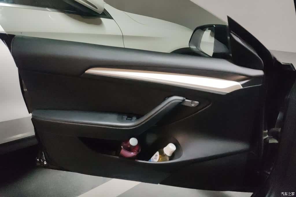 Tesla Model 3, 2021 7