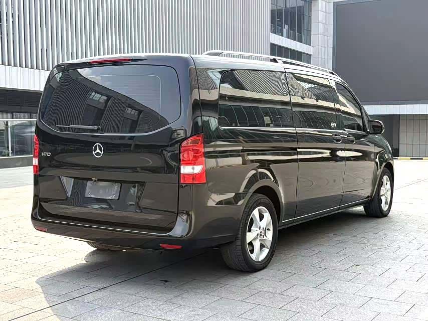 Mercedes-Benz 7, 2018 9