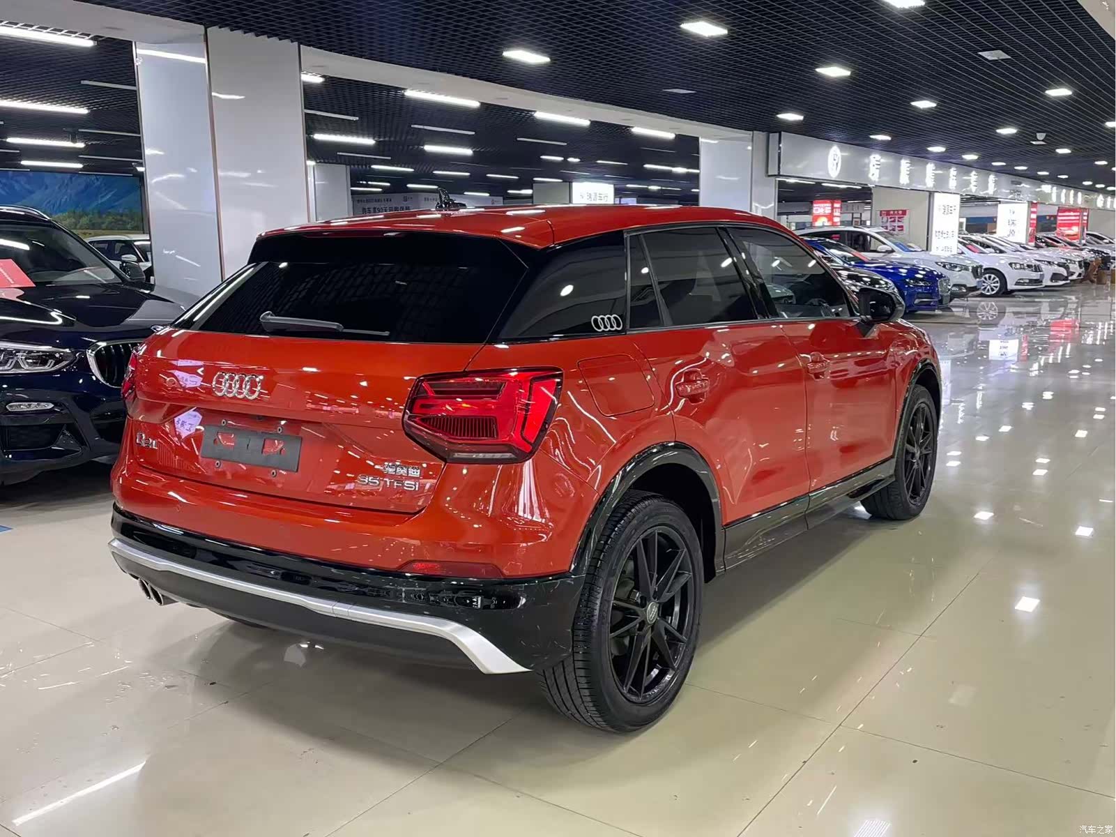 Audi Q2L, 2019 все фото