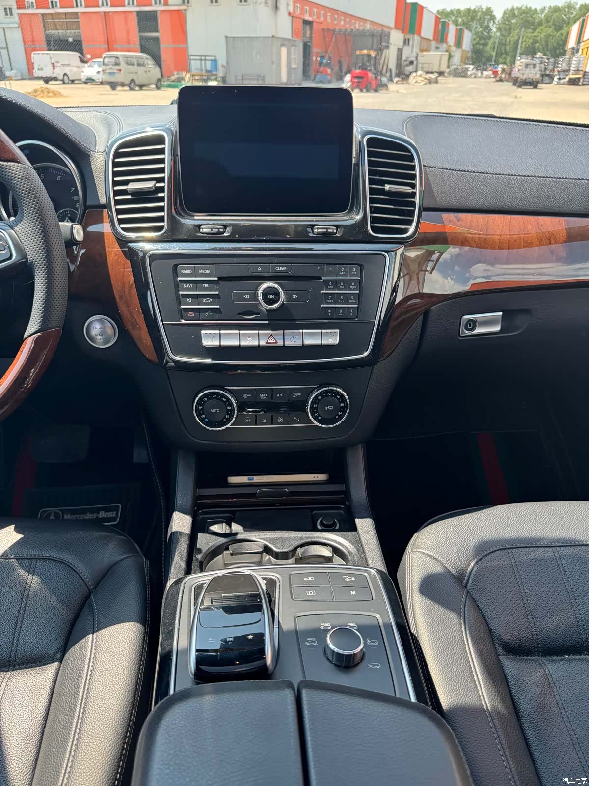 Mercedes-Benz GLS, 2017 28