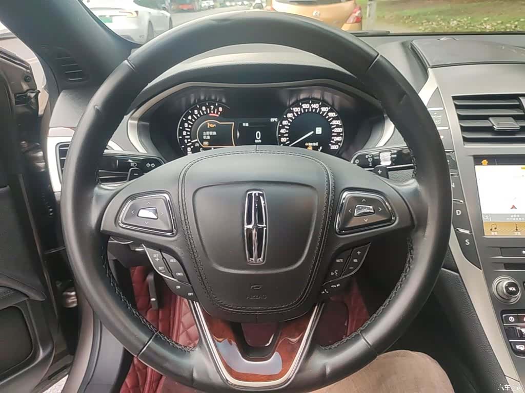Lincoln MKZ, 2018 11
