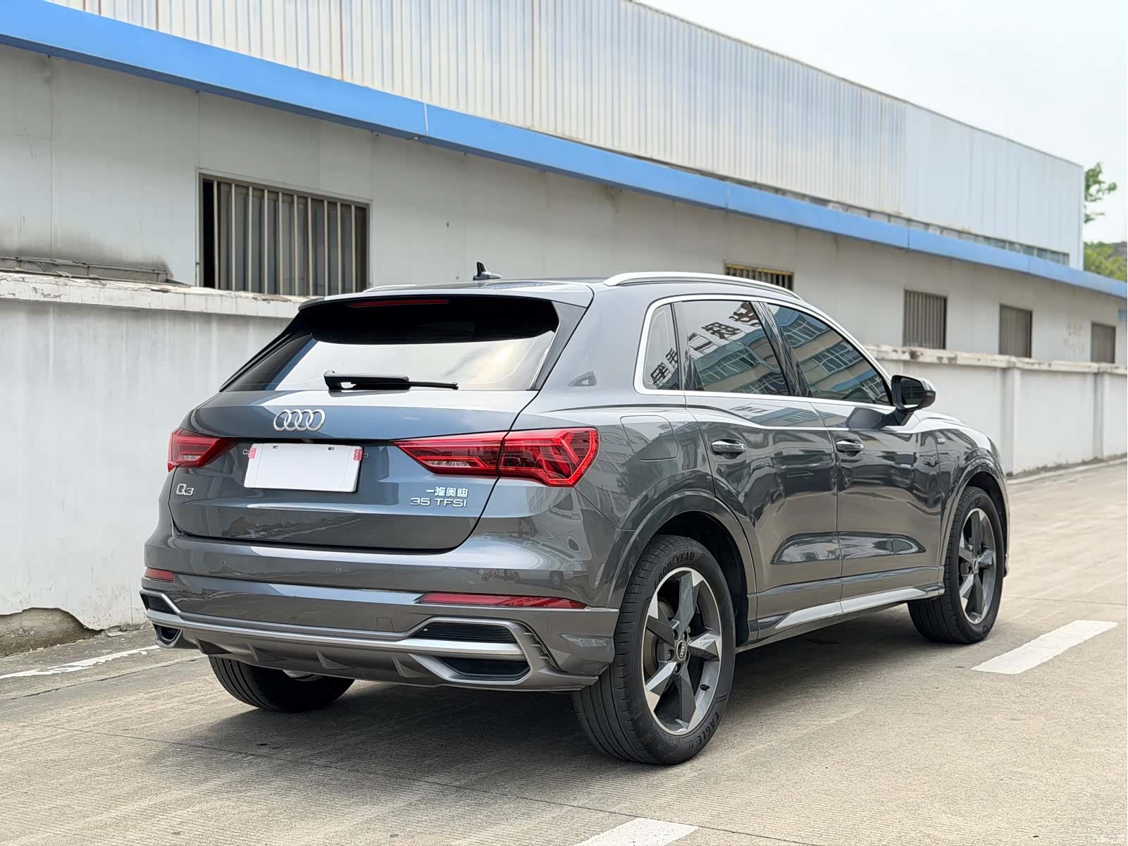 Audi Q3, 2022 13