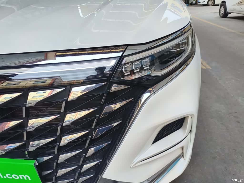 Roewe iMAX8, 2024 24
