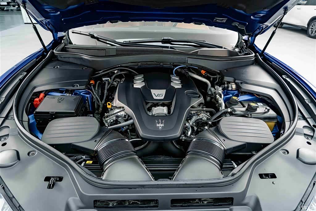 Maserati Levante, 2021 24