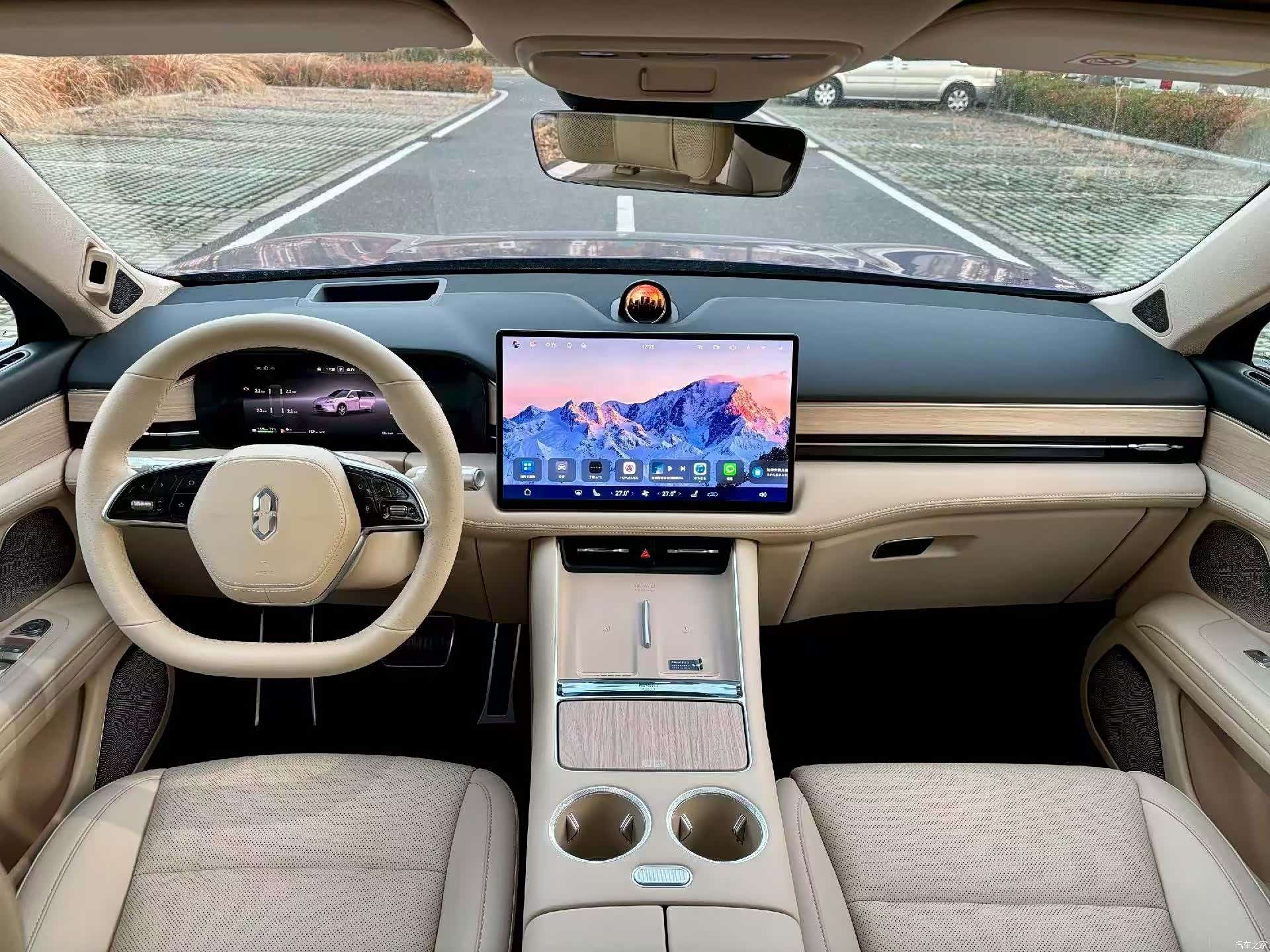 AITO M5, 2025 все фото