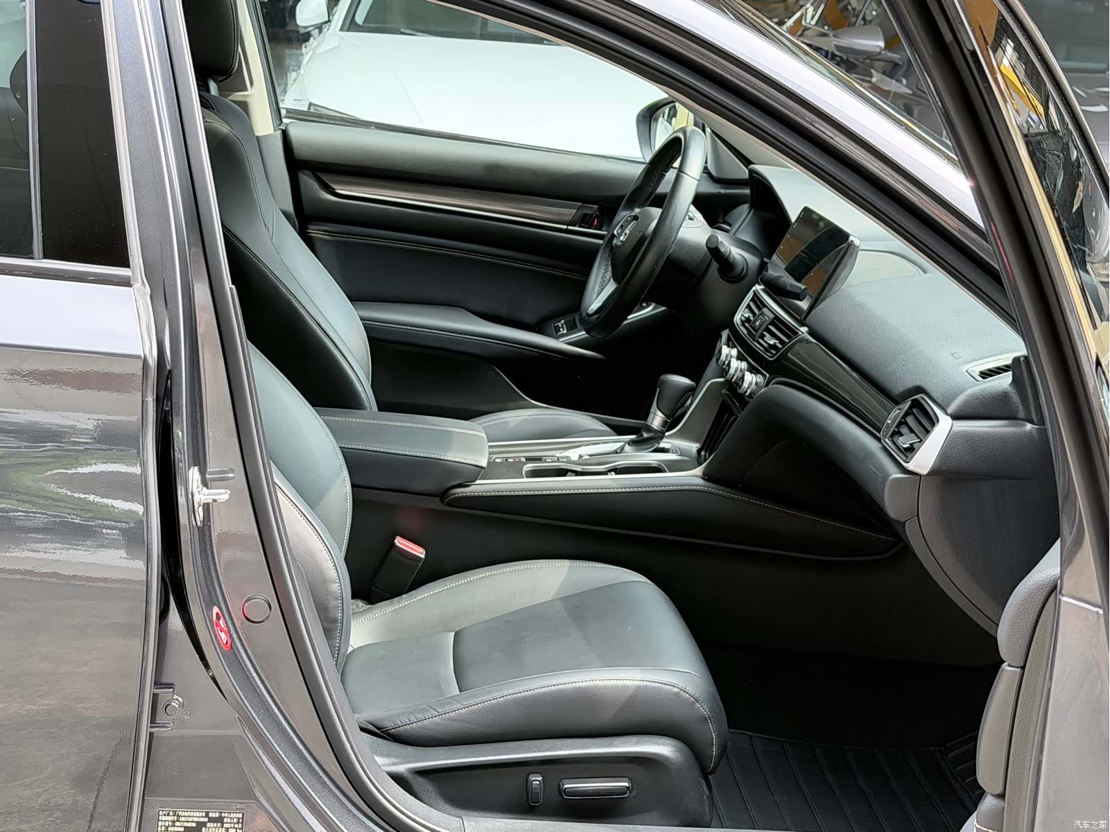 Honda Accord, 2022 9