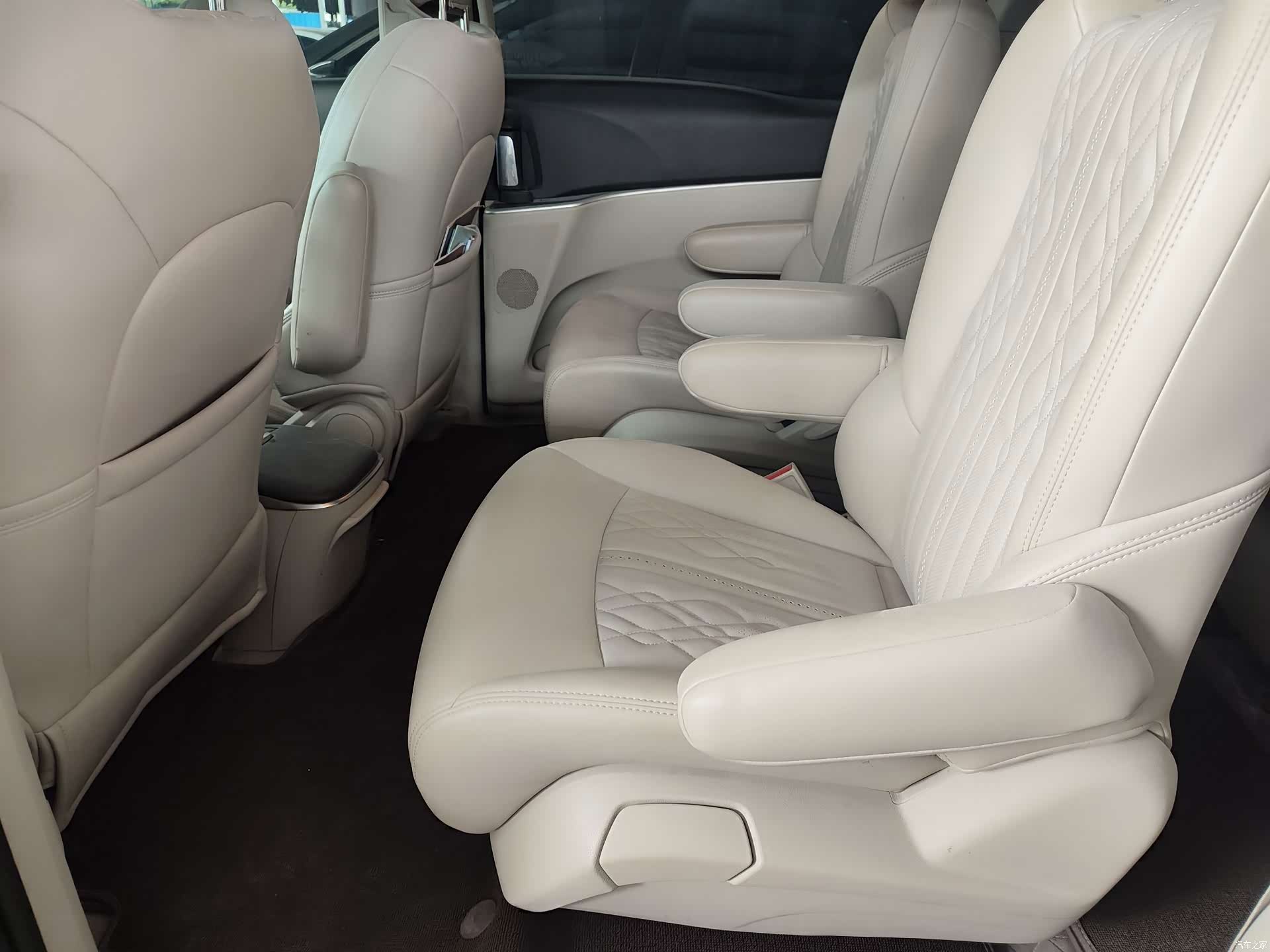 Buick GL8, 2021 11