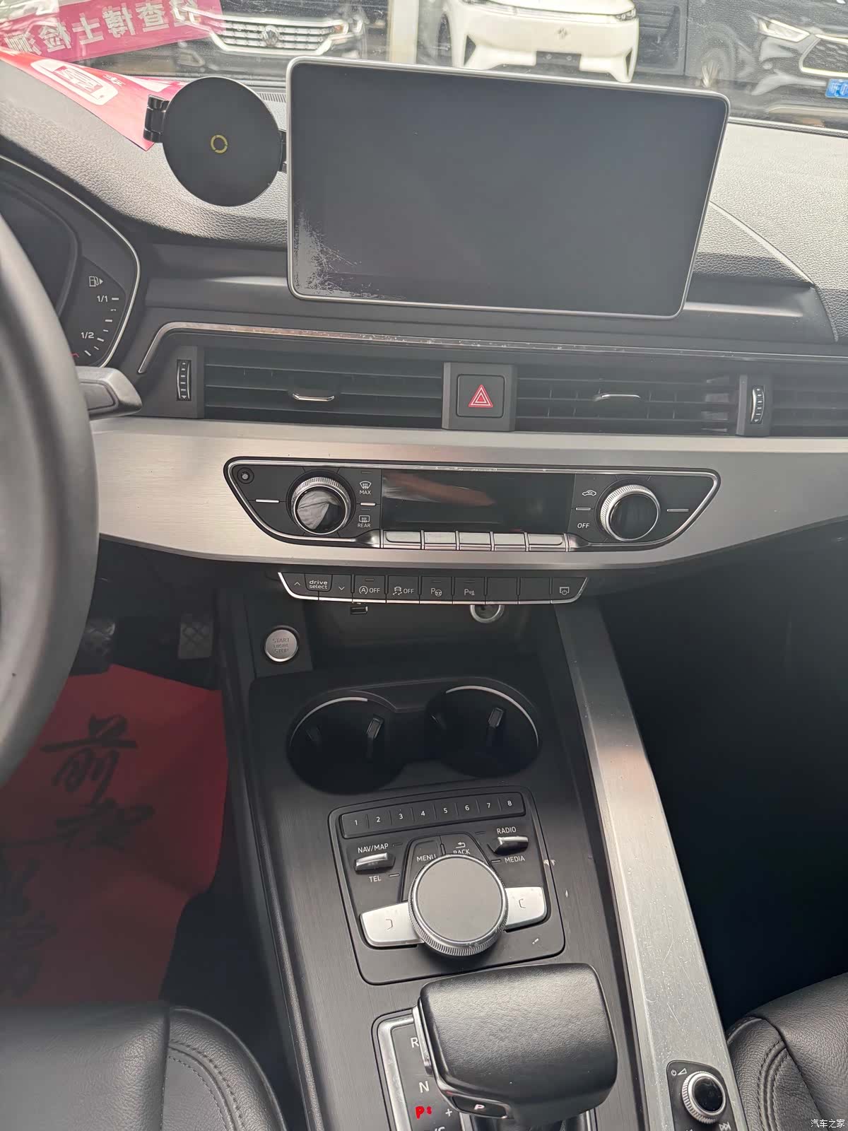 Audi A4L, 2019 6