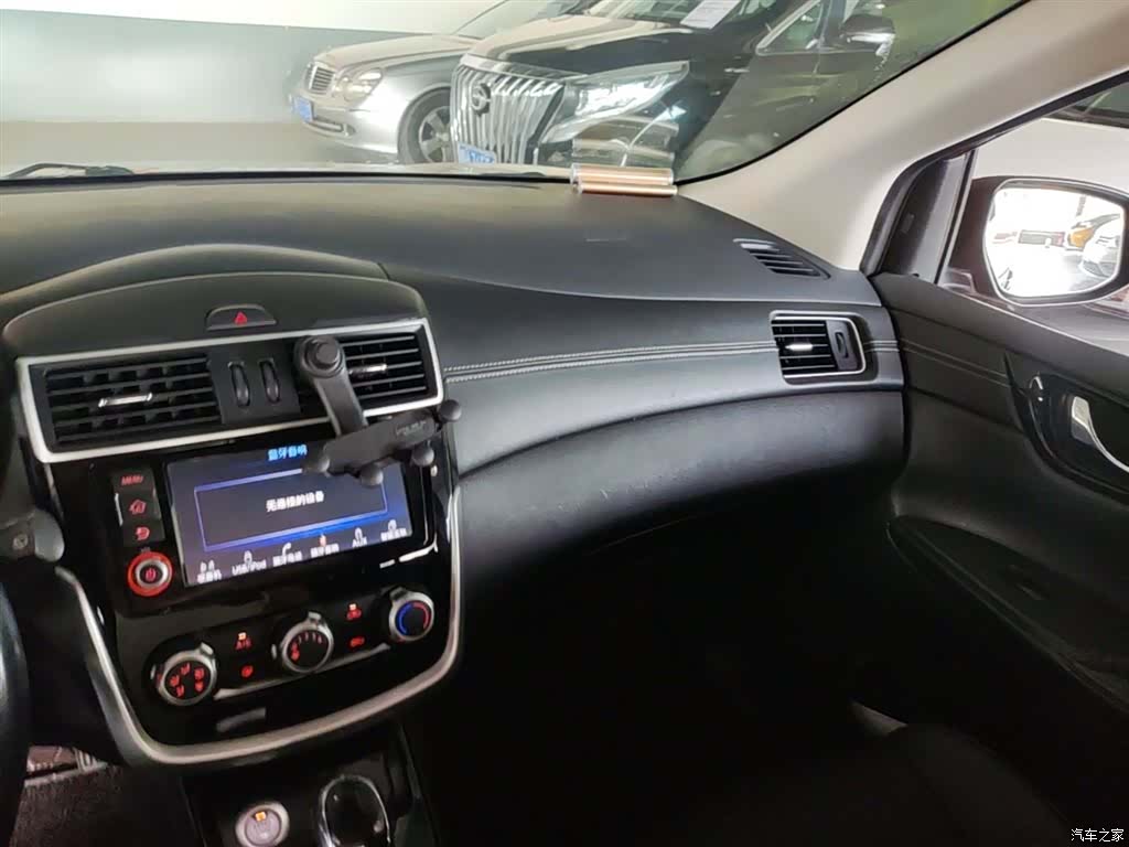 Nissan Tiida, 2016 13