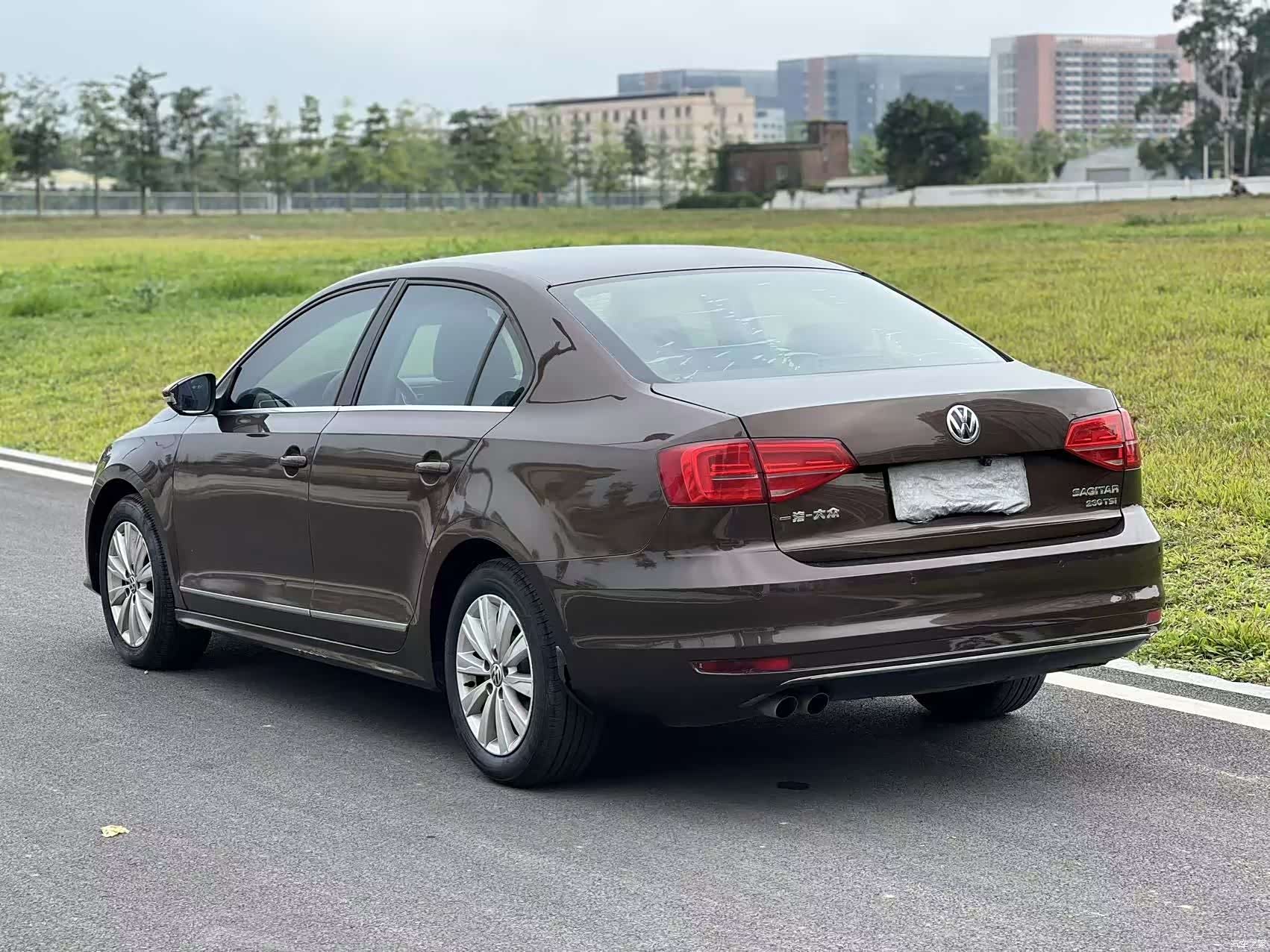 Volkswagen Sagitar, 2016 4