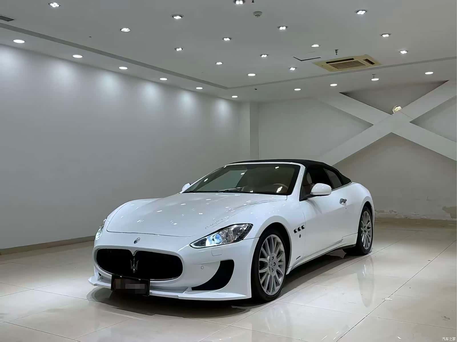 Maserati GranCabrio, 2011 4