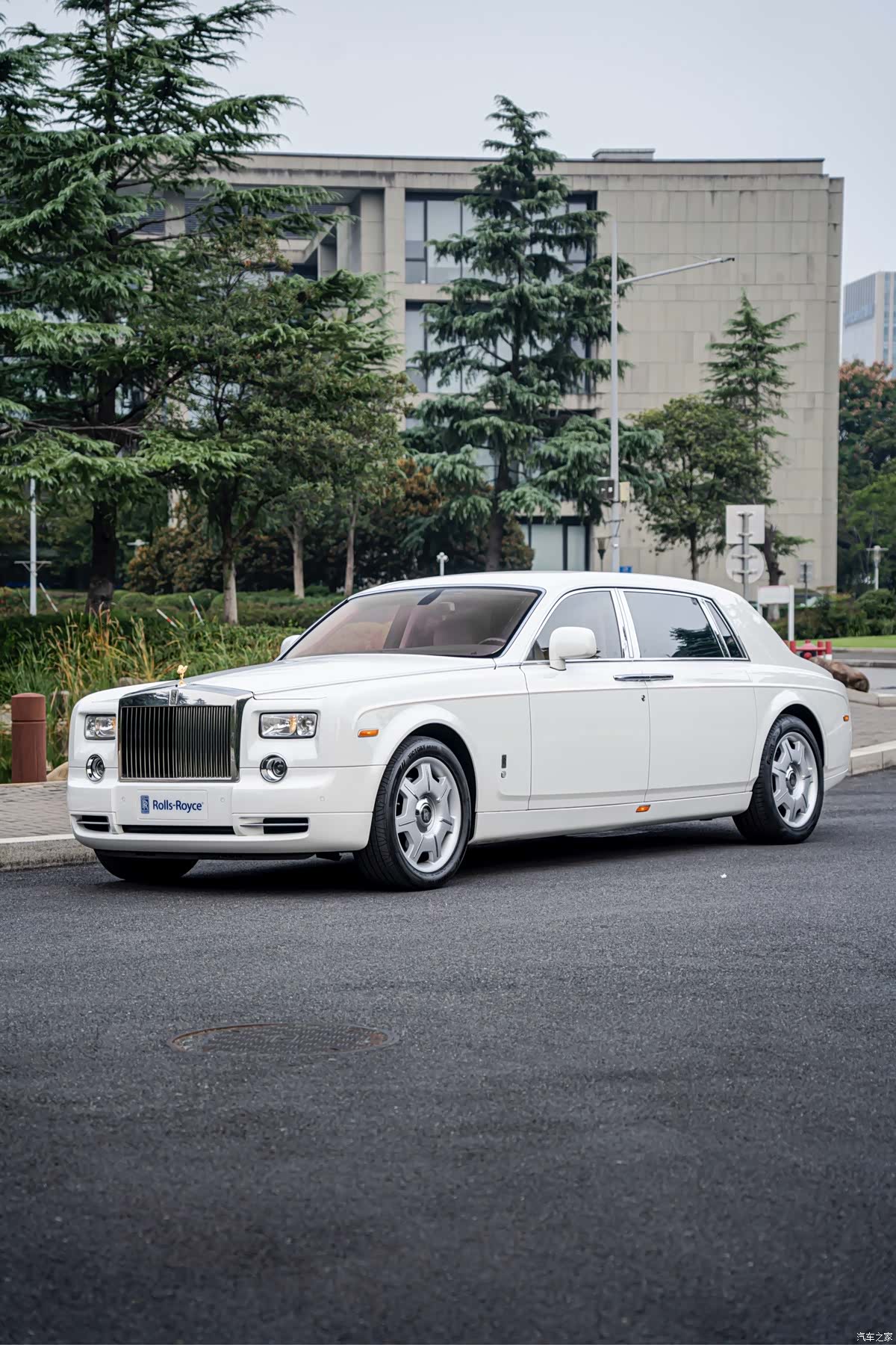 Rolls-Royce Phantom, 2011 1