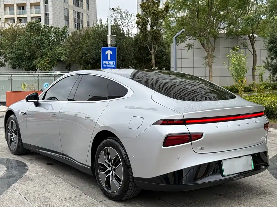 XPENG P7