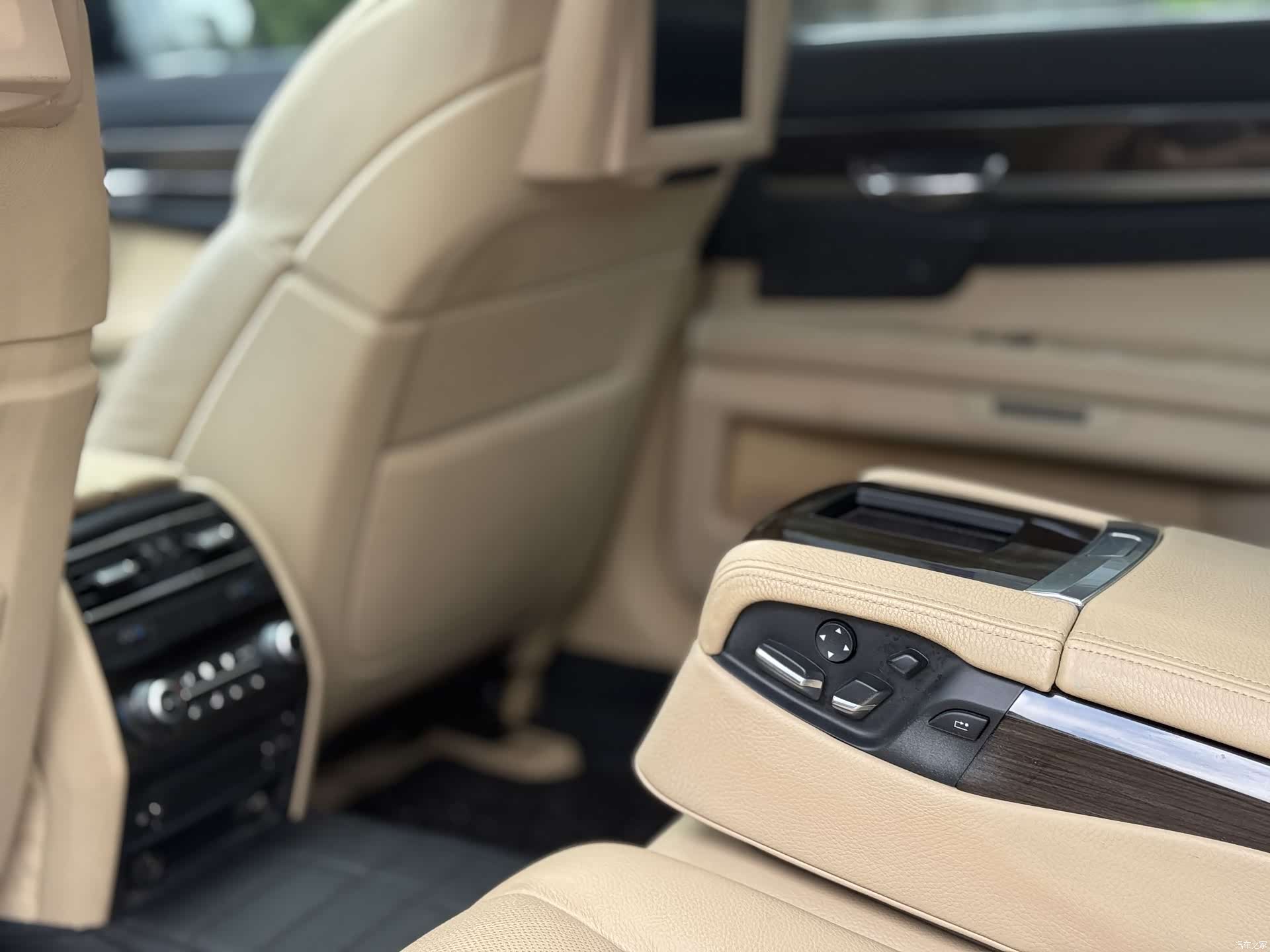 BMW 7 Series, 2009 7