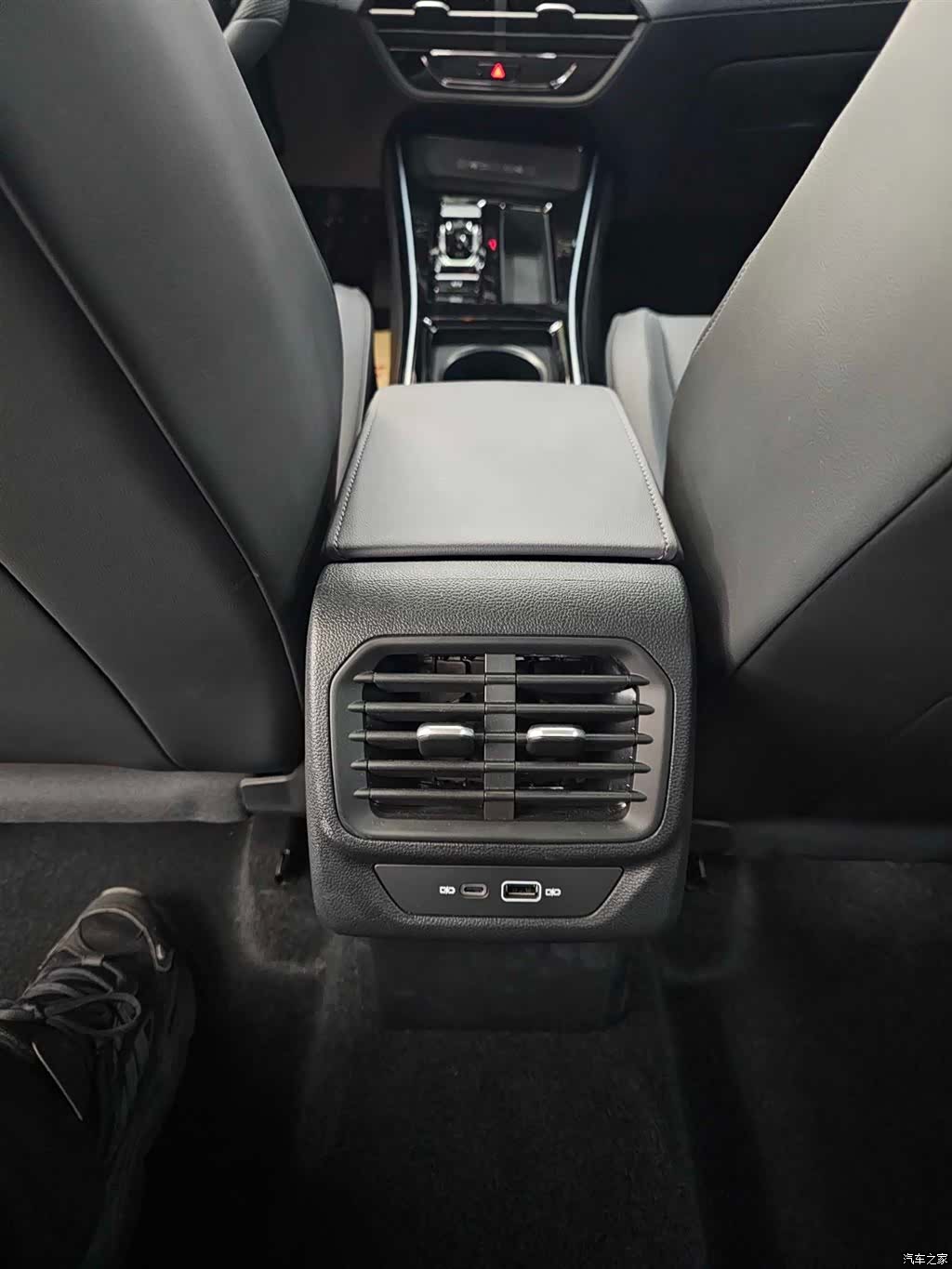Volkswagen Lamando, 2025 10