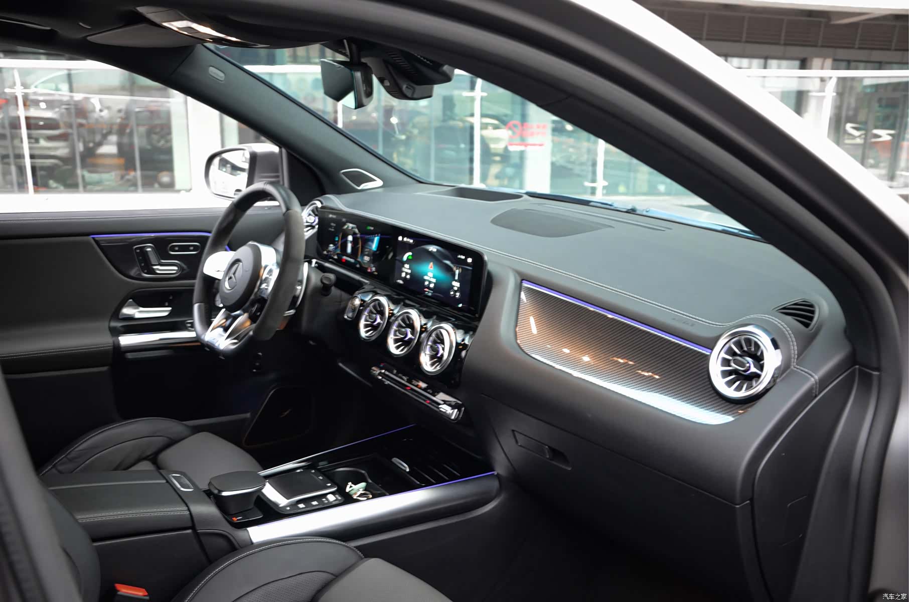 Mercedes-Benz GLA, 2022 15