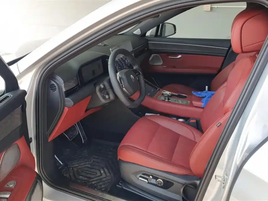 AITO Ask the world M5