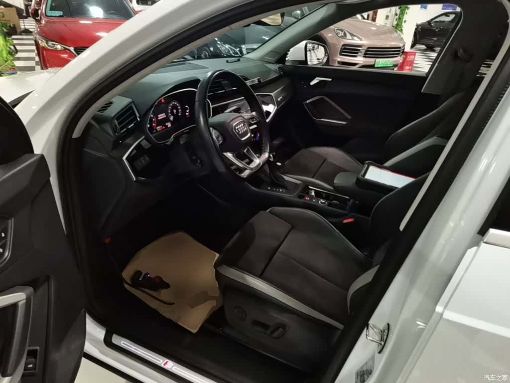 Audi Q3, 2021 15