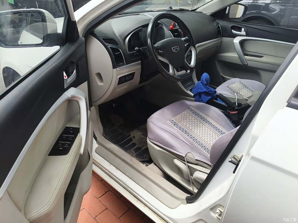 Geely Emgrand, 2016 16