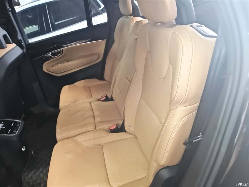 Volvo XC90, 2016 17