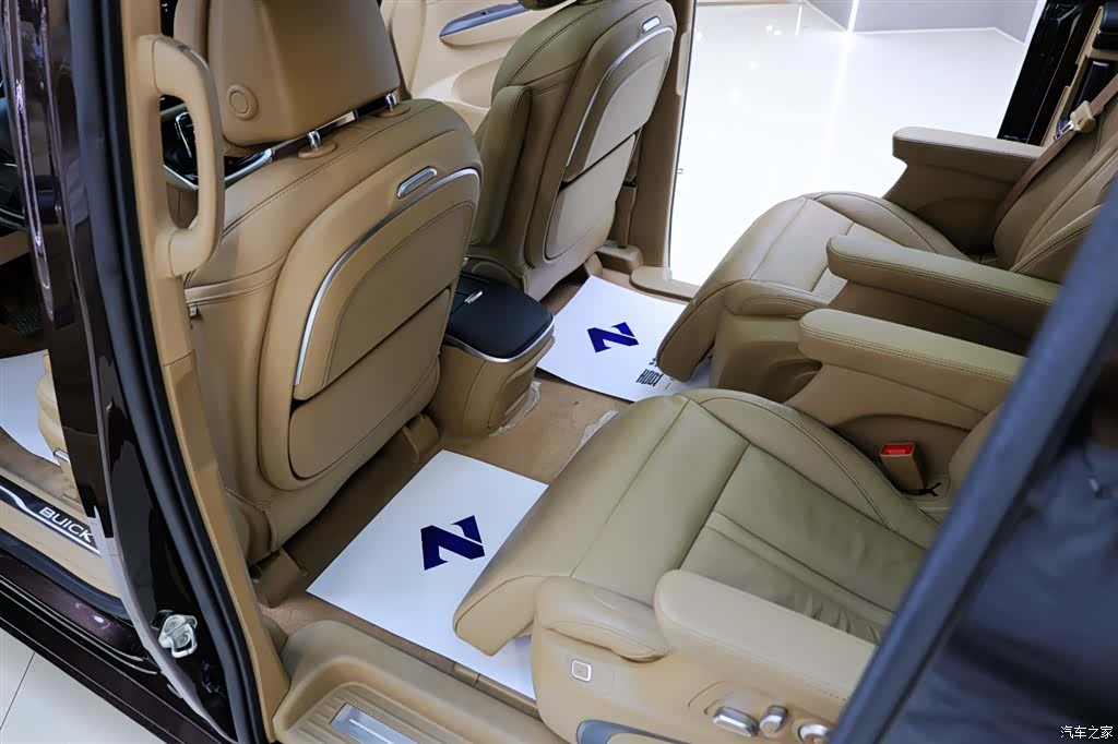 Buick GL8, 2020 30