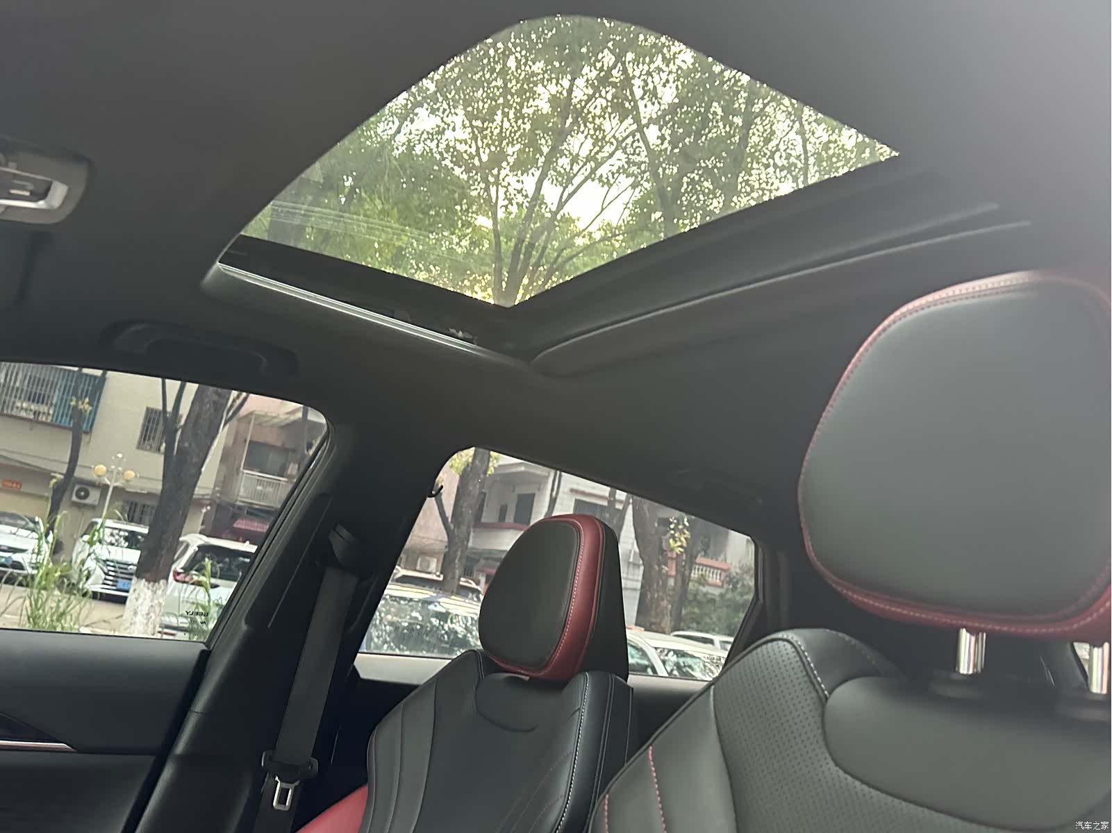 Geely Coolray, 2023 18