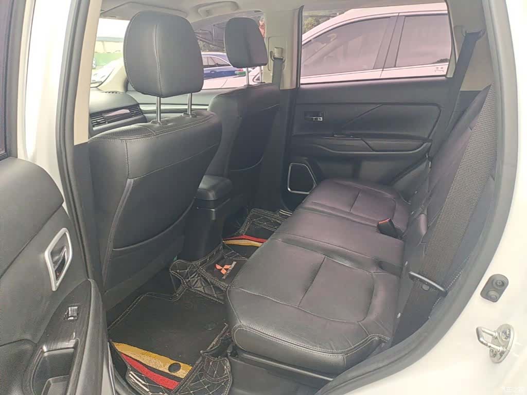 Mitsubishi Outlander, 2017 17