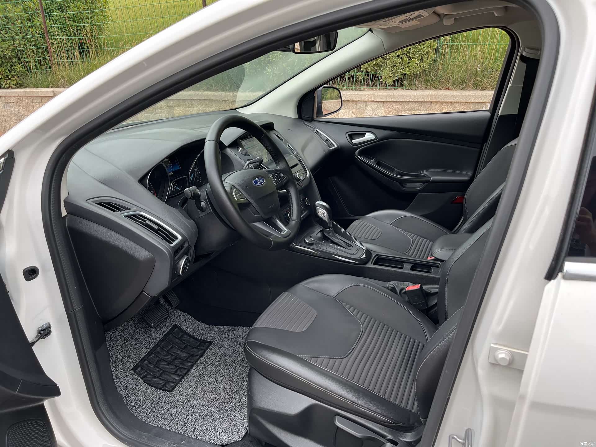 Ford Focus, 2016 9