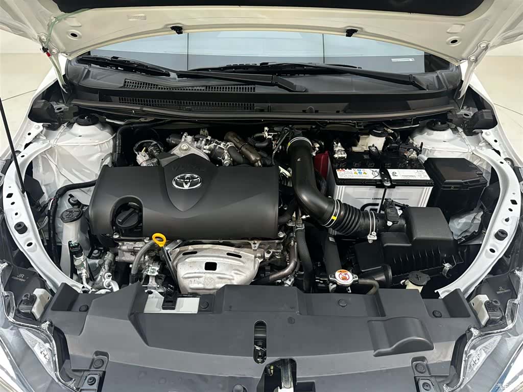 Toyota YARiS L, 2022 15