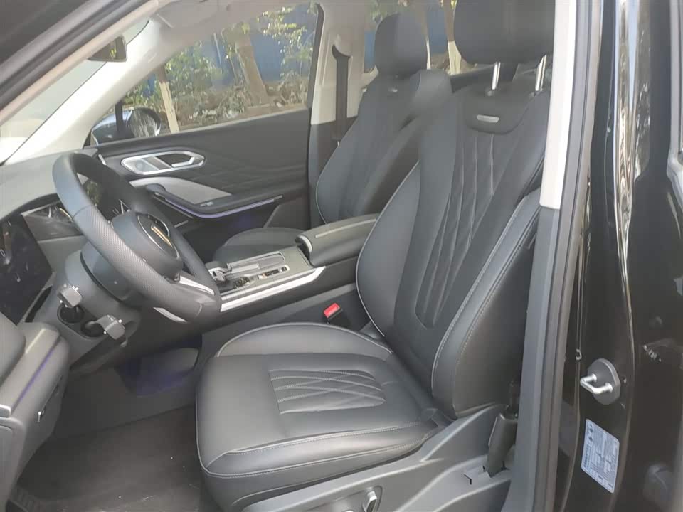 Hongqi HS7 PHEV
